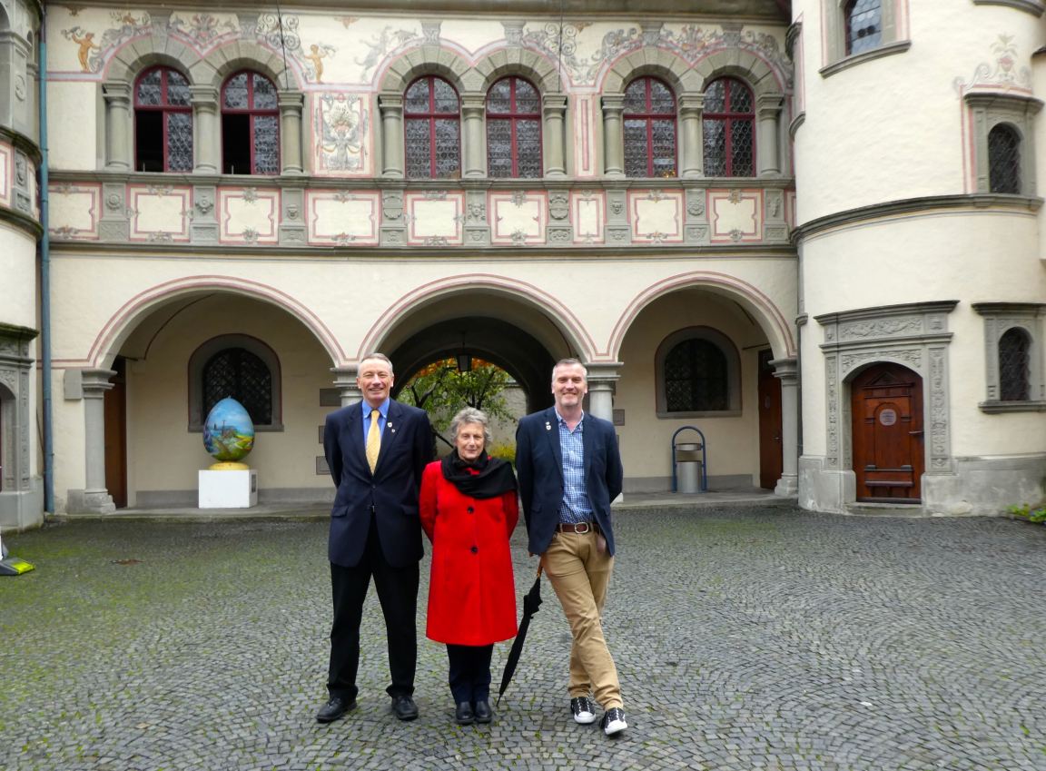 Jean, Gareth &amp; Alan outside the town hall