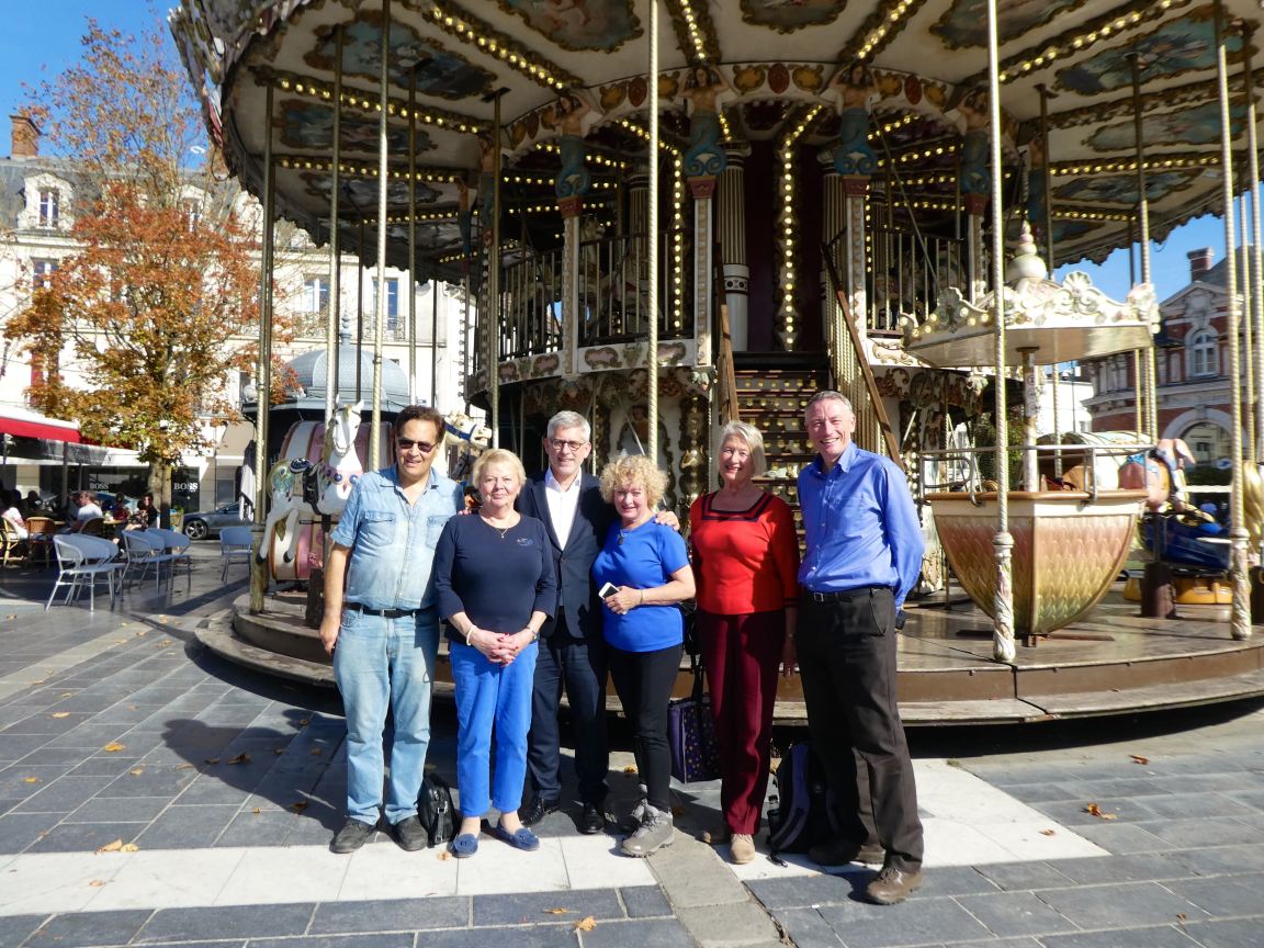 Mayor &amp; Merry go Round